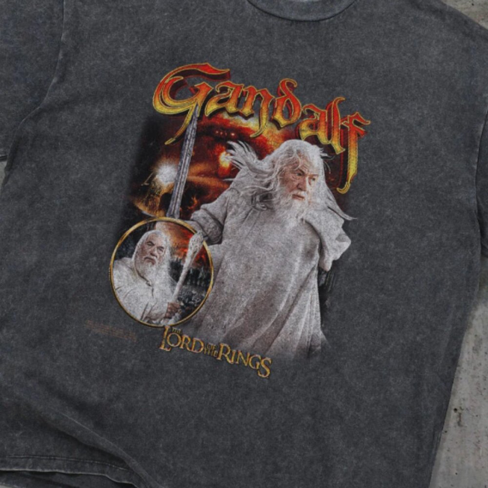 Gandalf T-Shirt - Lord of the Rings Graphic Wash T-Shirt